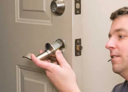 Gold Locksmith Store Tampa, FL 813-703-8693 - install-new-locks